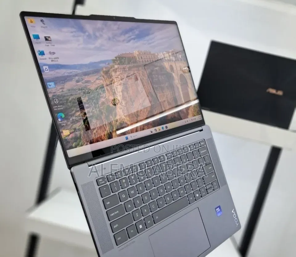 New Laptop Lenovo 32GB Intel Core Ultra 7 SSD 1T