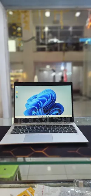 New Laptop HP EliteBook 840 16GB Intel Core i5 SSD 512GB