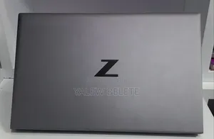 New Laptop HP ZBook Firefly G8 16GB Intel Core i7 SSD 512GB