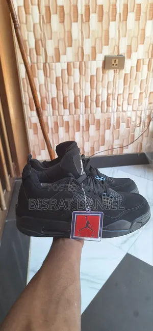 Black Cut ,Jordan 4