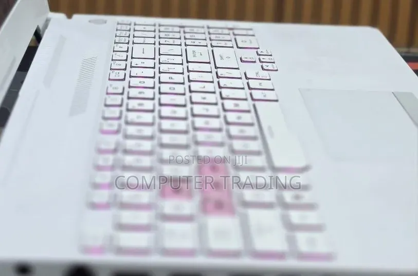 New Laptop Asus TUF Gaming F17 32GB AMD Ryzen 7 SSD 1T