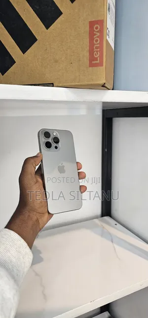 New Apple iPhone 15 Pro Max 256 GB Silver