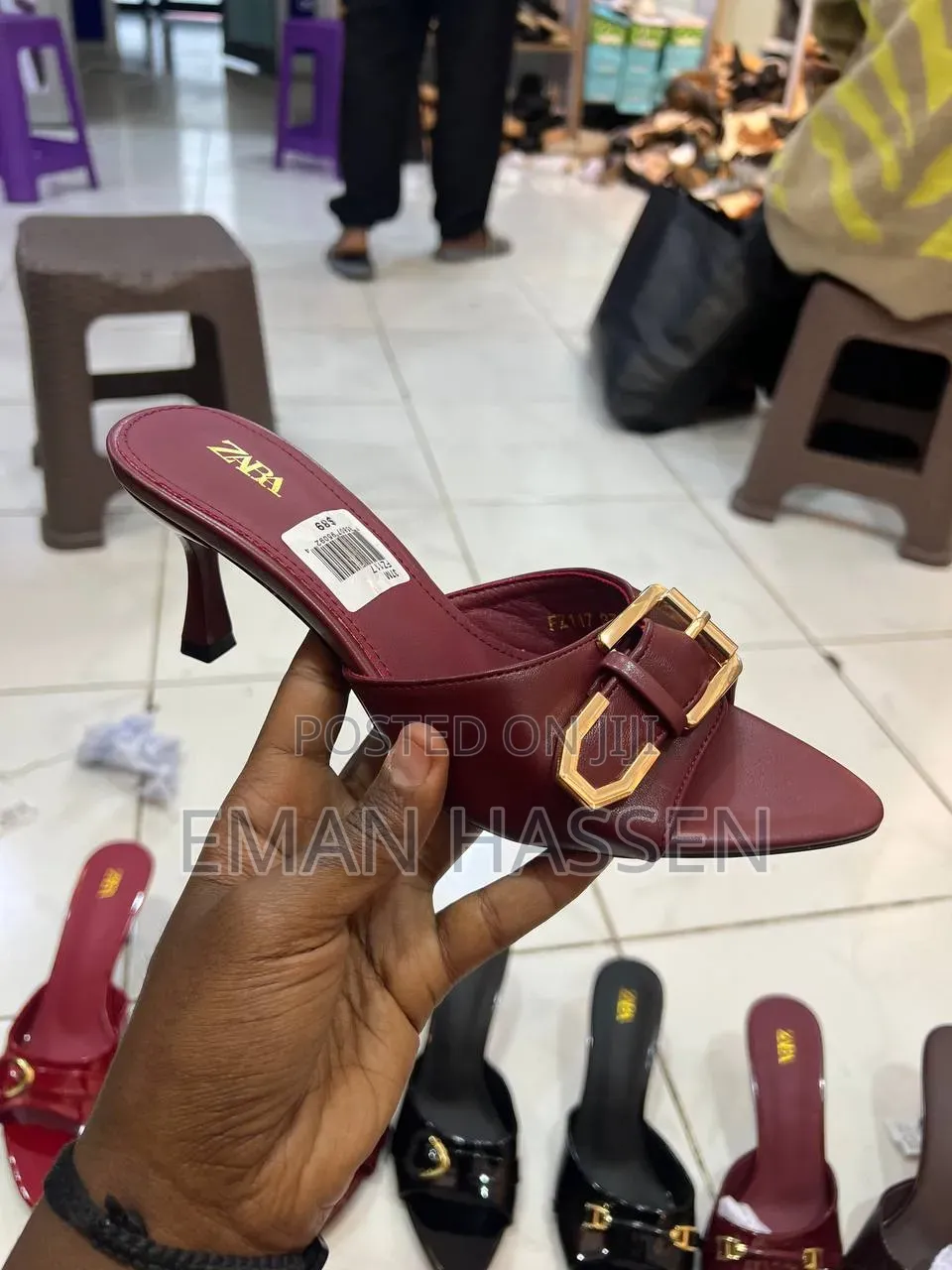 አዘናጫ ክፍት ሂል ጫማ