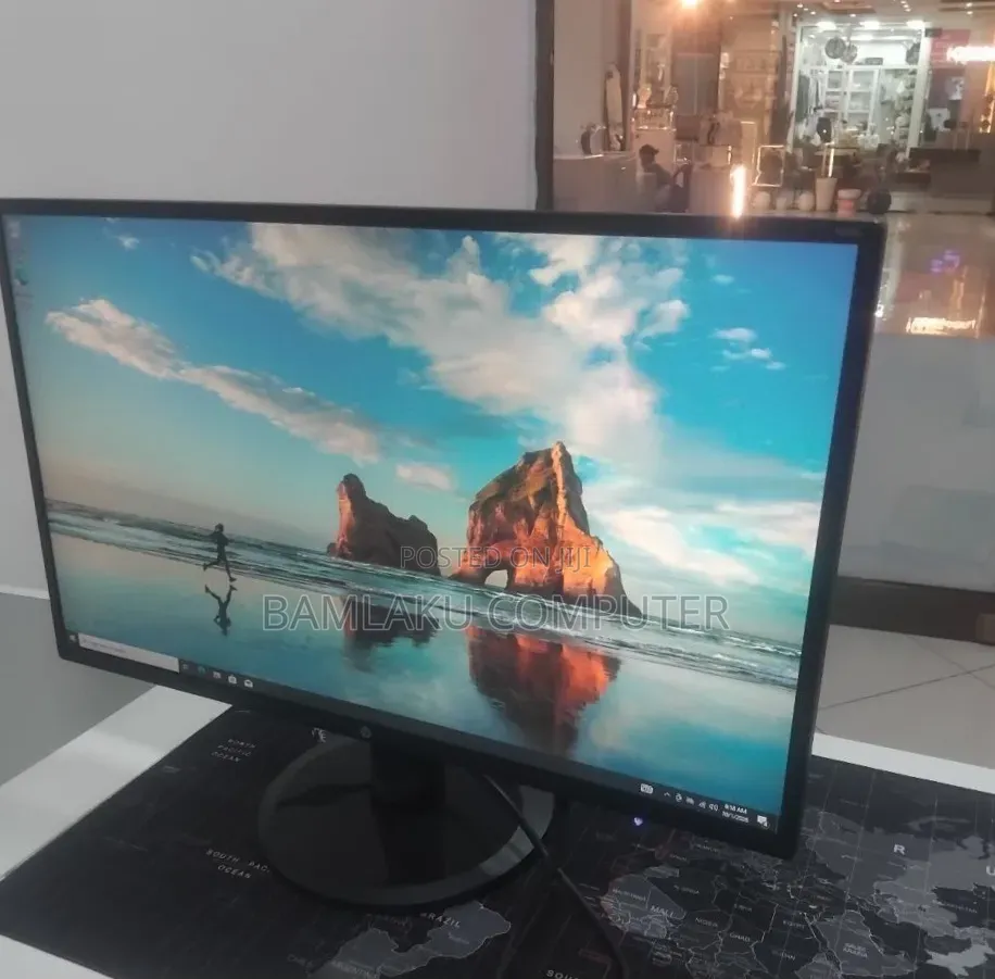New Arrival Packed
 Dell Monitor 
Screen Siz "24" Inch