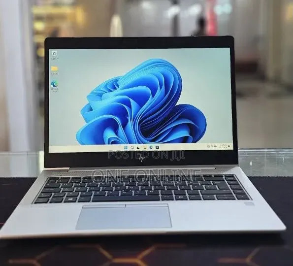 New Laptop HP EliteBook 840 16GB Intel Core i5 SSD 512GB
