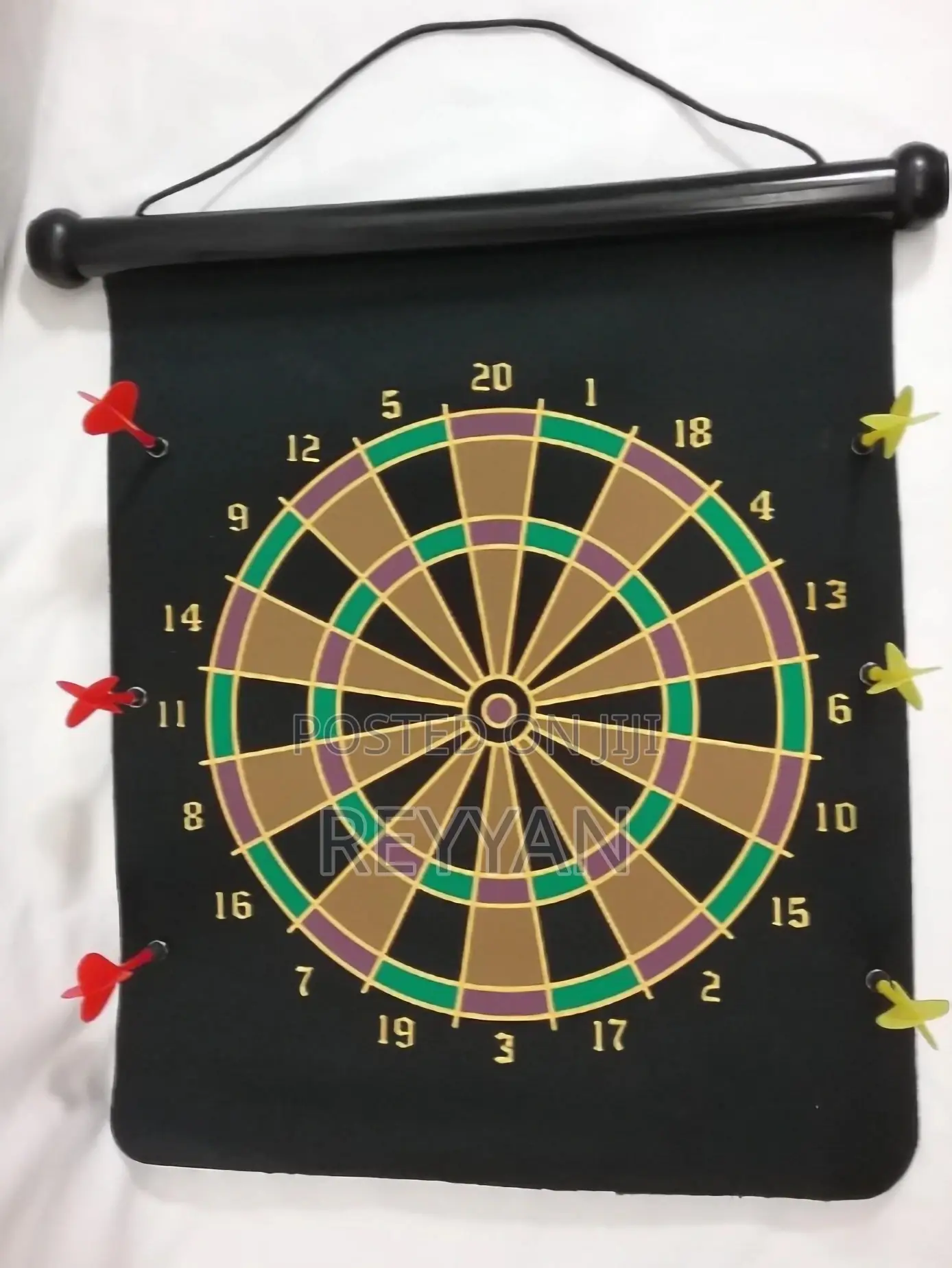 High Quality Magnetic Dart Board: 2 Games in 1 Roll Up Board