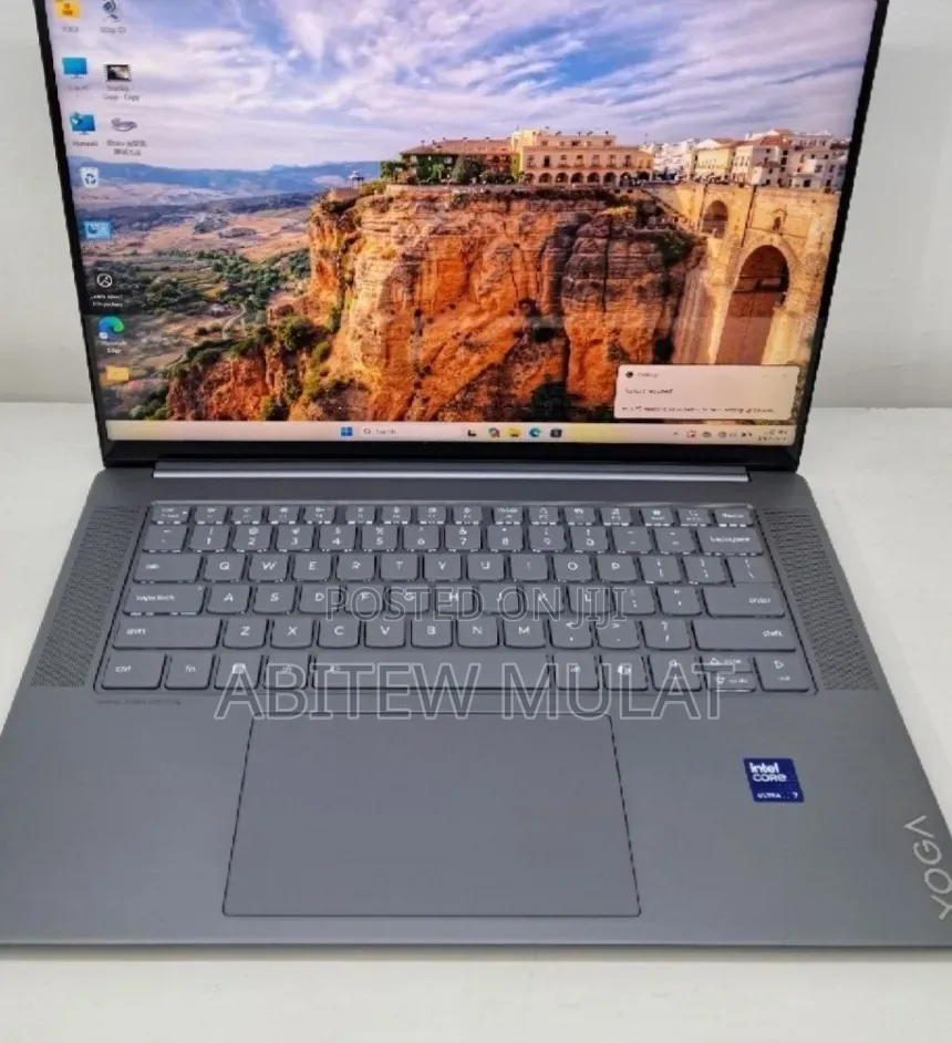 New Laptop Lenovo Yoga 9 32GB Intel Core Ultra 7 SSD 1T