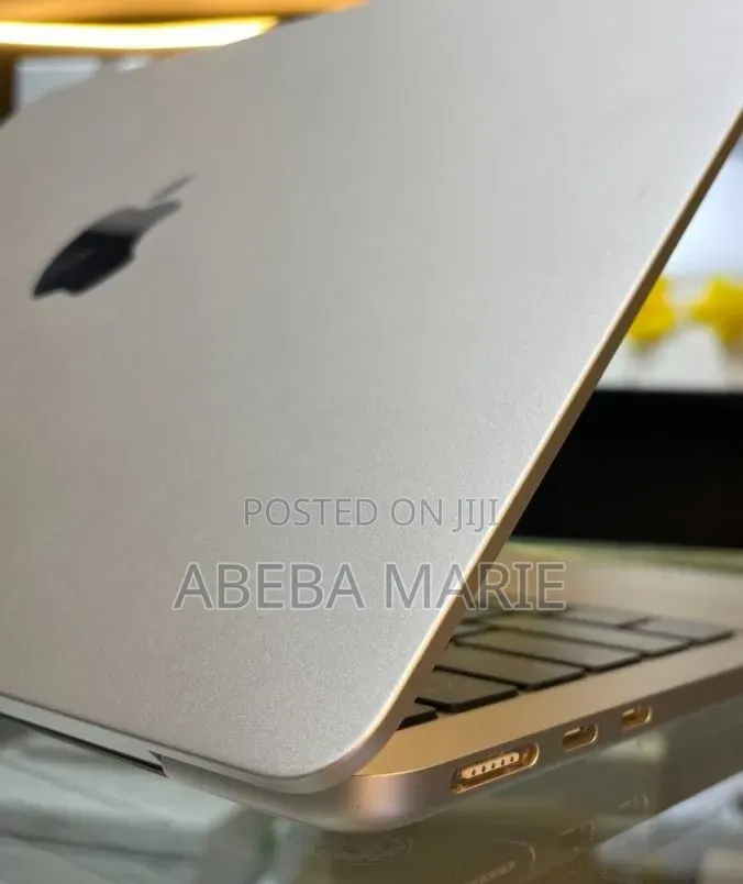 New Laptop Apple MacBook Air 2025 M4 16GB Apple M4 SSD 512GB