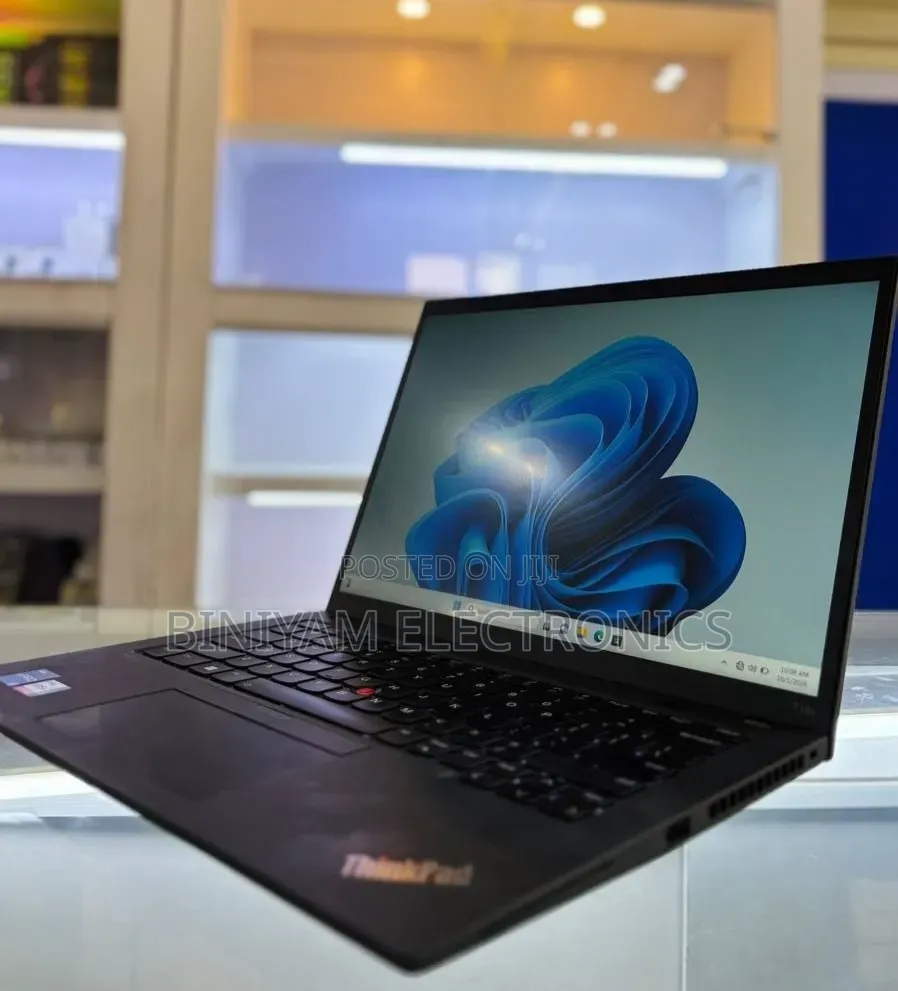 New Laptop Lenovo ThinkPad T14s G4 16GB Intel Core i7 SSD 512GB