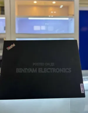 New Laptop Lenovo ThinkPad T14s G4 16GB Intel Core i7 SSD 512GB