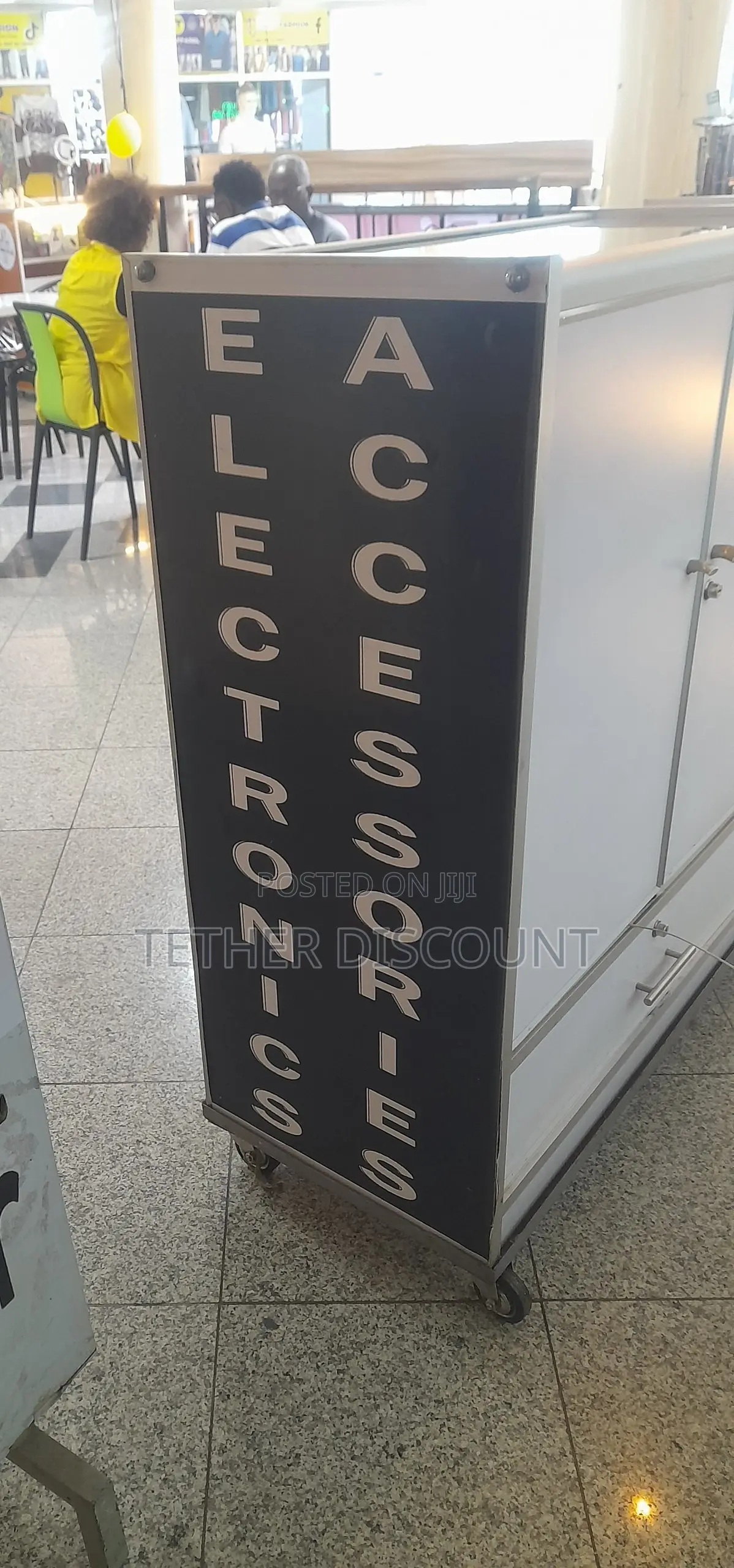 √ High Qulity Glass Display Allmost New 120m Good Condition
