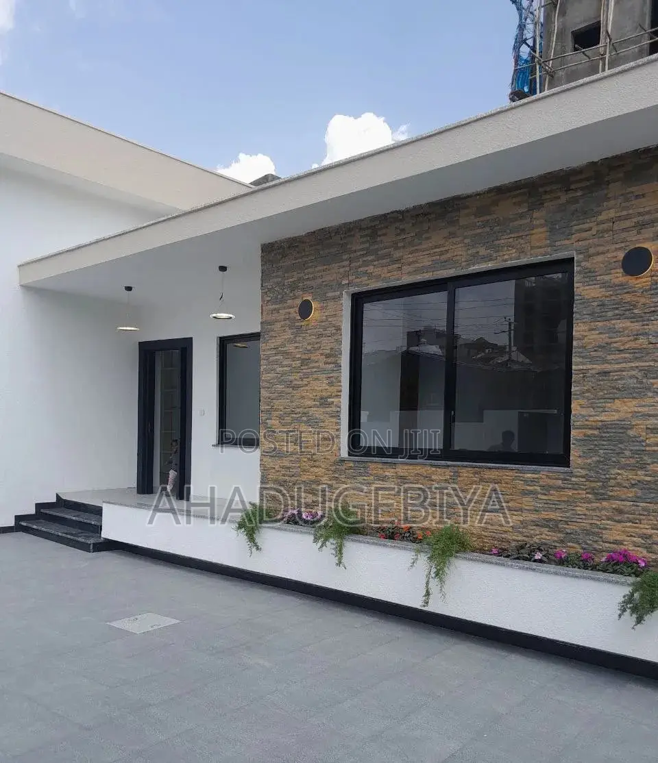Furnished 4bdrm Villa in Edget, Oromia-Finfinne for sale