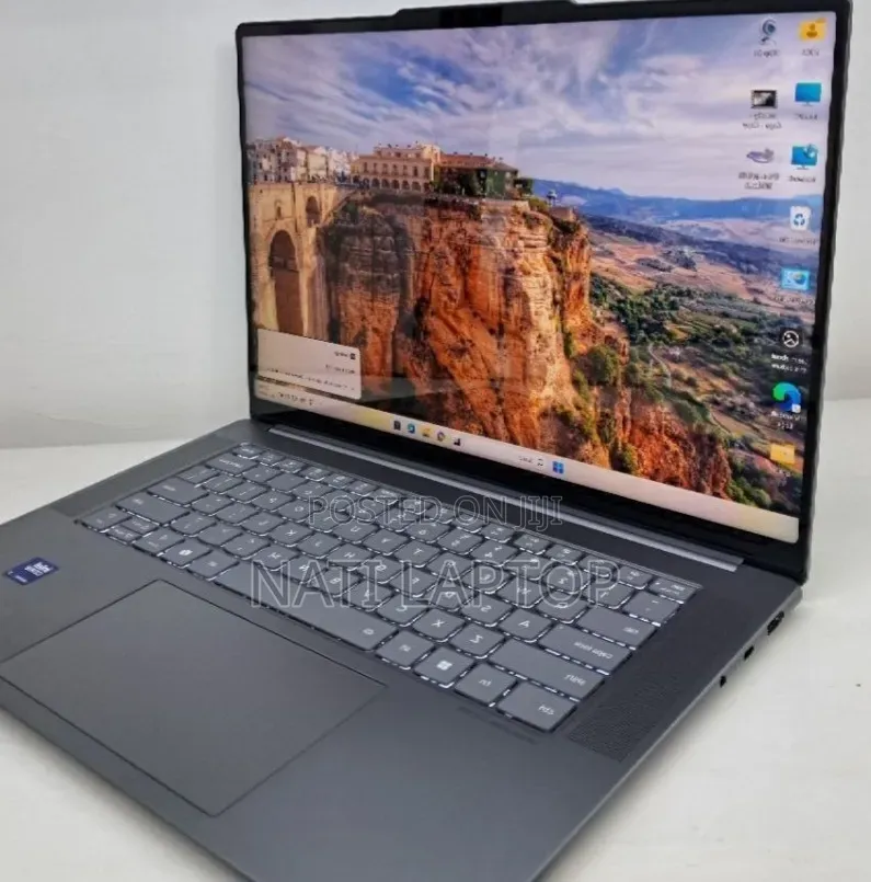 New Laptop Lenovo 32GB Intel Core Ultra 7 SSD 1T