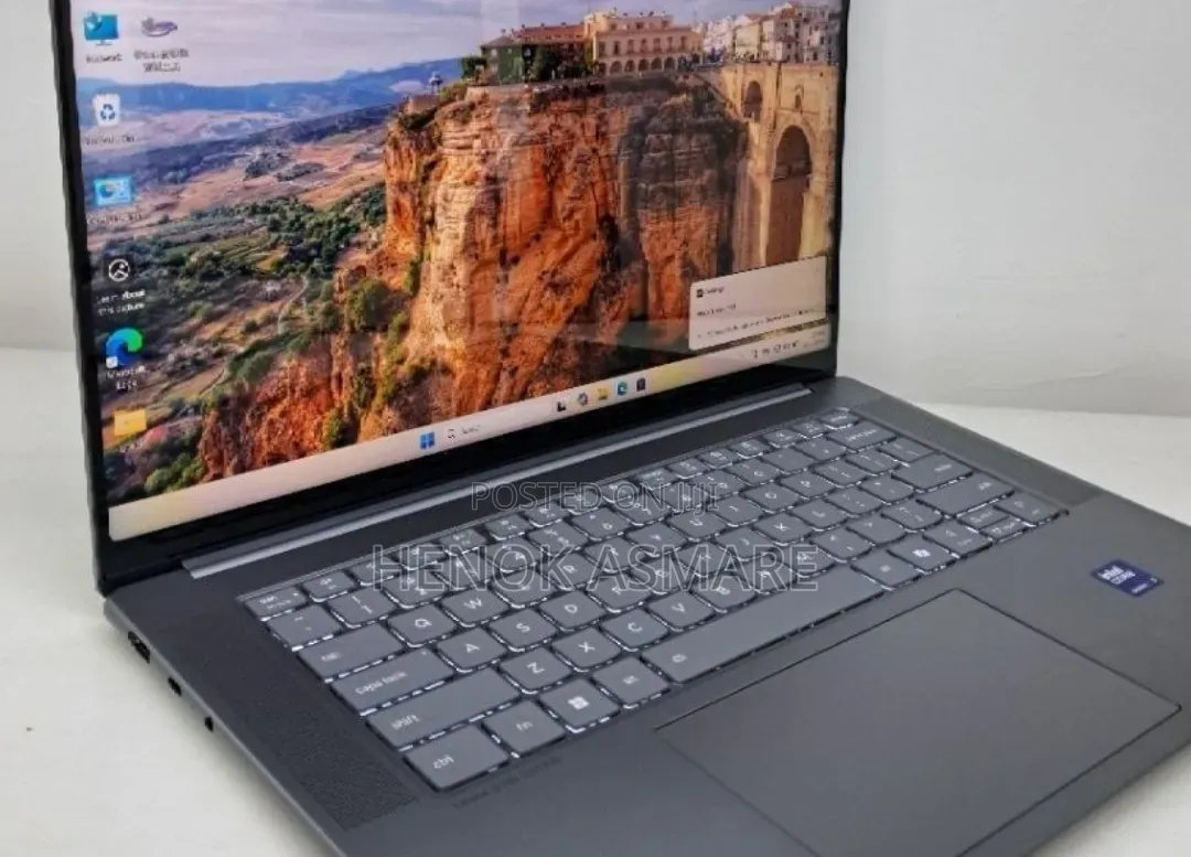 New Laptop Lenovo Yoga 260 32GB Intel Core Ultra 7 SSD 1T