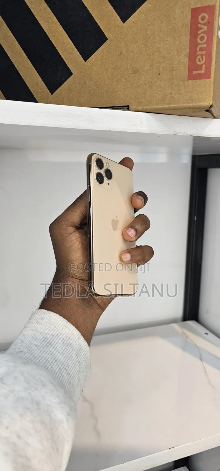 New Apple iPhone 11 Pro 256 GB Gold