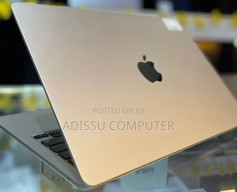 New Laptop Apple MacBook Air 2025 M4 16GB Apple M4 SSD 512GB