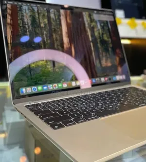 New Laptop Apple MacBook Air 2025 M4 16GB Apple M4 SSD 512GB