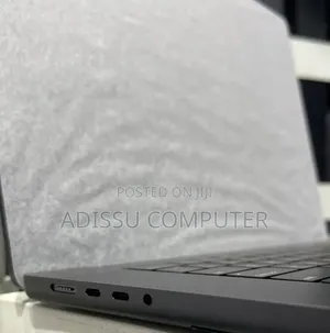 New Laptop Apple MacBook Pro 2024 M4 Max 48GB Apple M4 Max SSD 2T