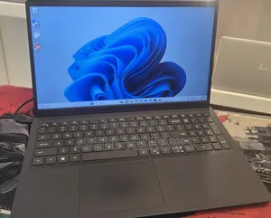 New Laptop Dell Inspiron 15 8GB Intel Core i5 SSD 512GB