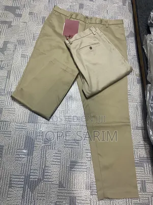 Premium Men's Khaki Chino Pants –