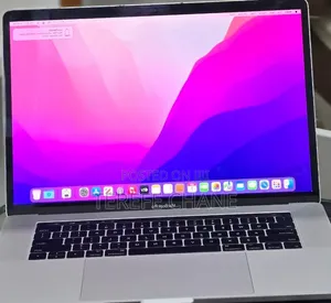 New Laptop Apple MacBook Pro 2019 16GB Intel Core i7 SSD 512GB
