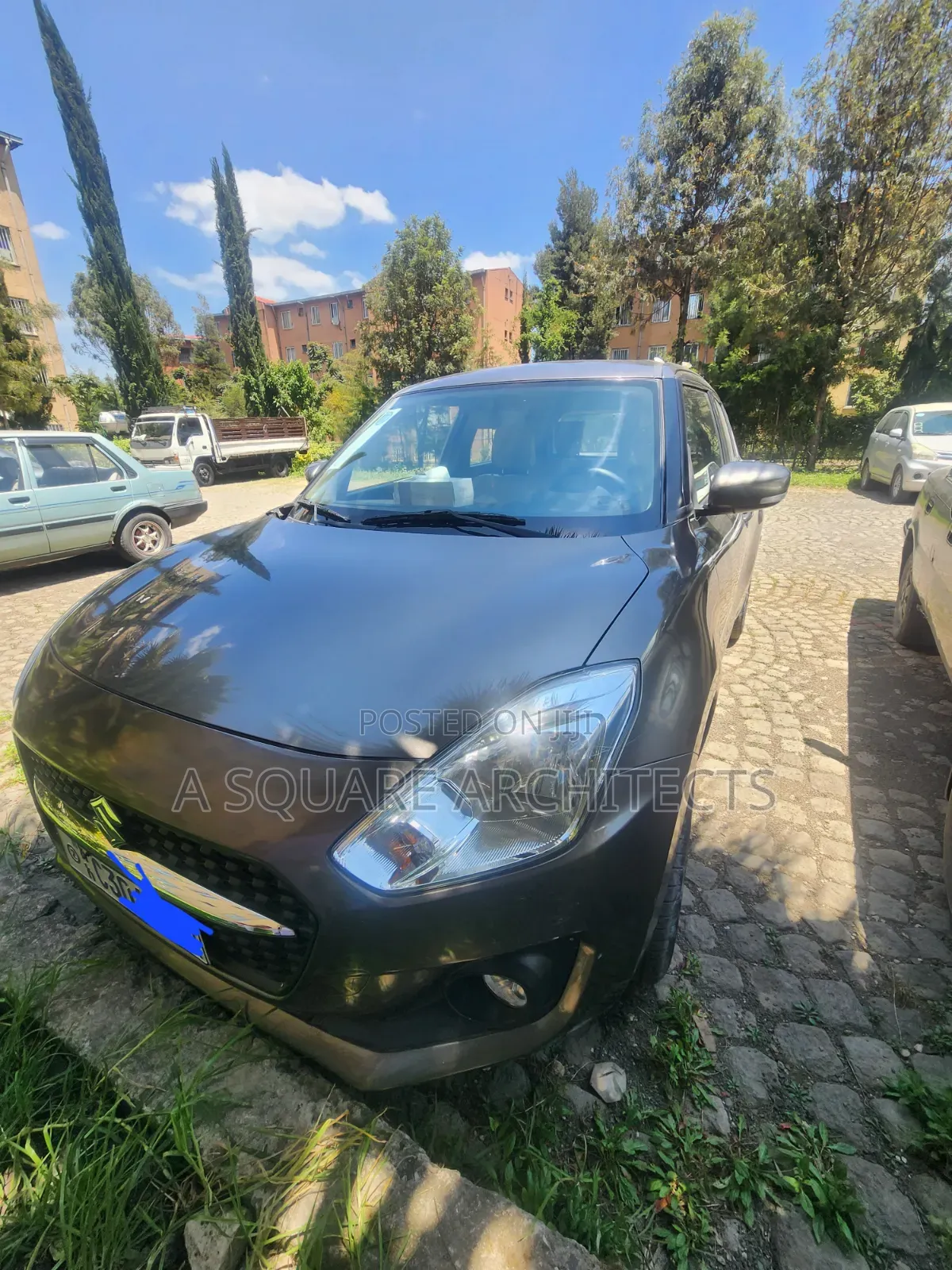 Suzuki Swift 2022 Brown