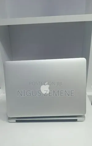 New Laptop Apple MacBook Air 2017 8GB Intel Core i5 SSD 256GB