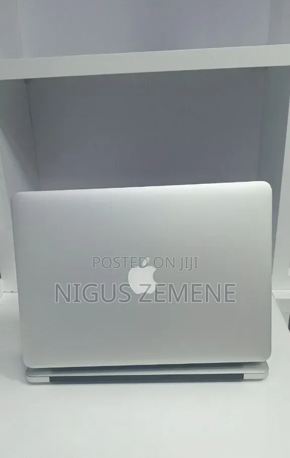 New Laptop Apple MacBook Air 2017 8GB Intel Core i5 SSD 256GB
