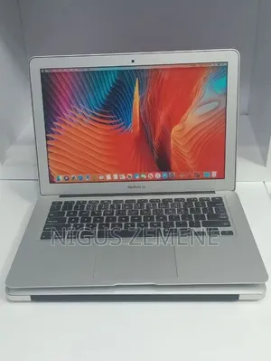 New Laptop Apple MacBook Air 2017 8GB Intel Core i5 SSD 256GB