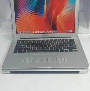 New Laptop Apple MacBook Air 2017 8GB Intel Core i5 SSD 256GB