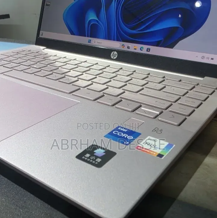 New Laptop HP 16GB Intel Core i7 SSD 512GB
