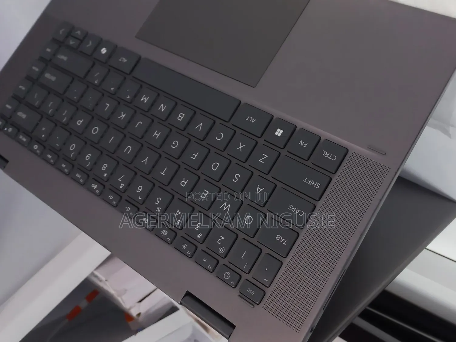 New Laptop HP Envy X2 16GB Intel Core Ultra 7 SSD 512GB