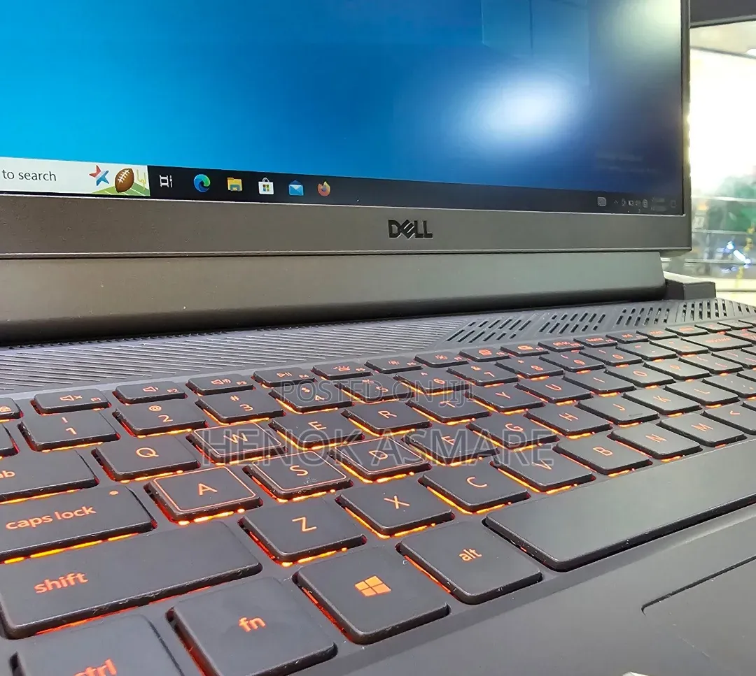 New Laptop Dell G15 5520 16GB Intel Core i7 SSD 512GB