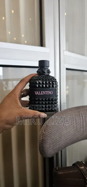 Valentino Perfume