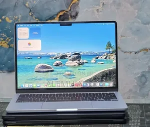 New Laptop Apple MacBook Air 2025 M4 16GB SSD 256GB
