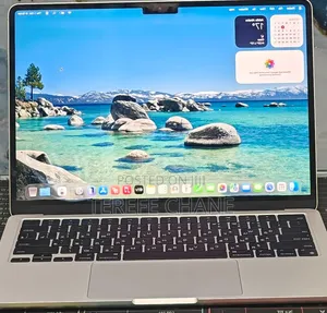 New Laptop Apple MacBook Air 2022 M2 8GB Apple M2 SSD 256GB