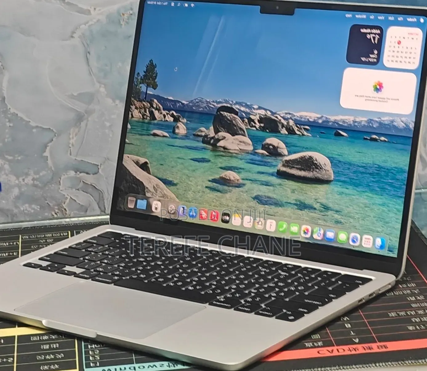 New Laptop Apple MacBook Air 2022 M2 8GB Apple M2 SSD 256GB