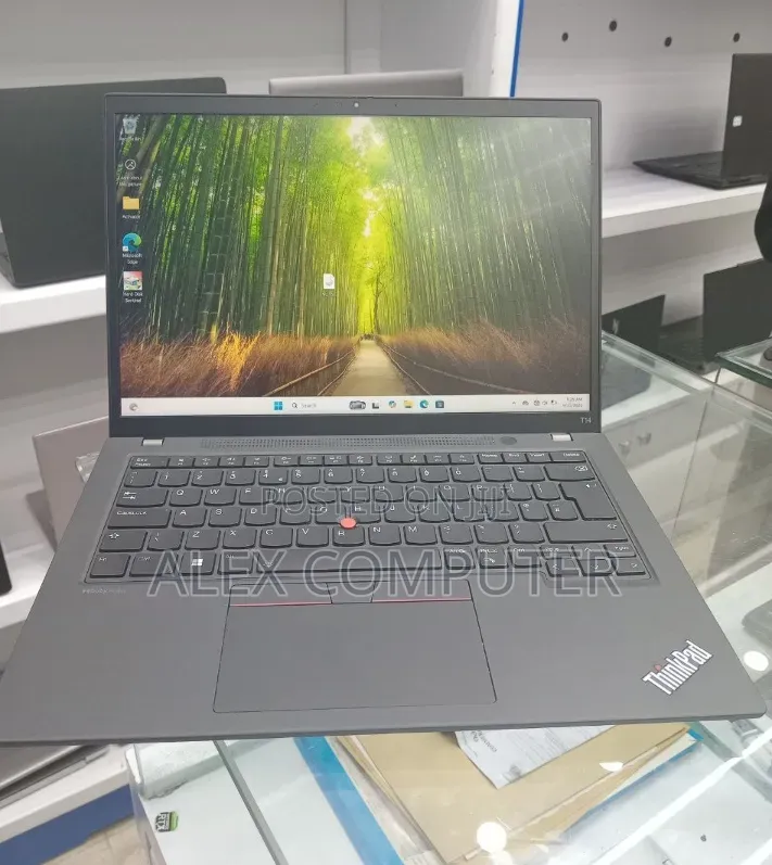 New Laptop Lenovo ThinkPad T14 G4 16GB Intel Core i7 SSD 512GB