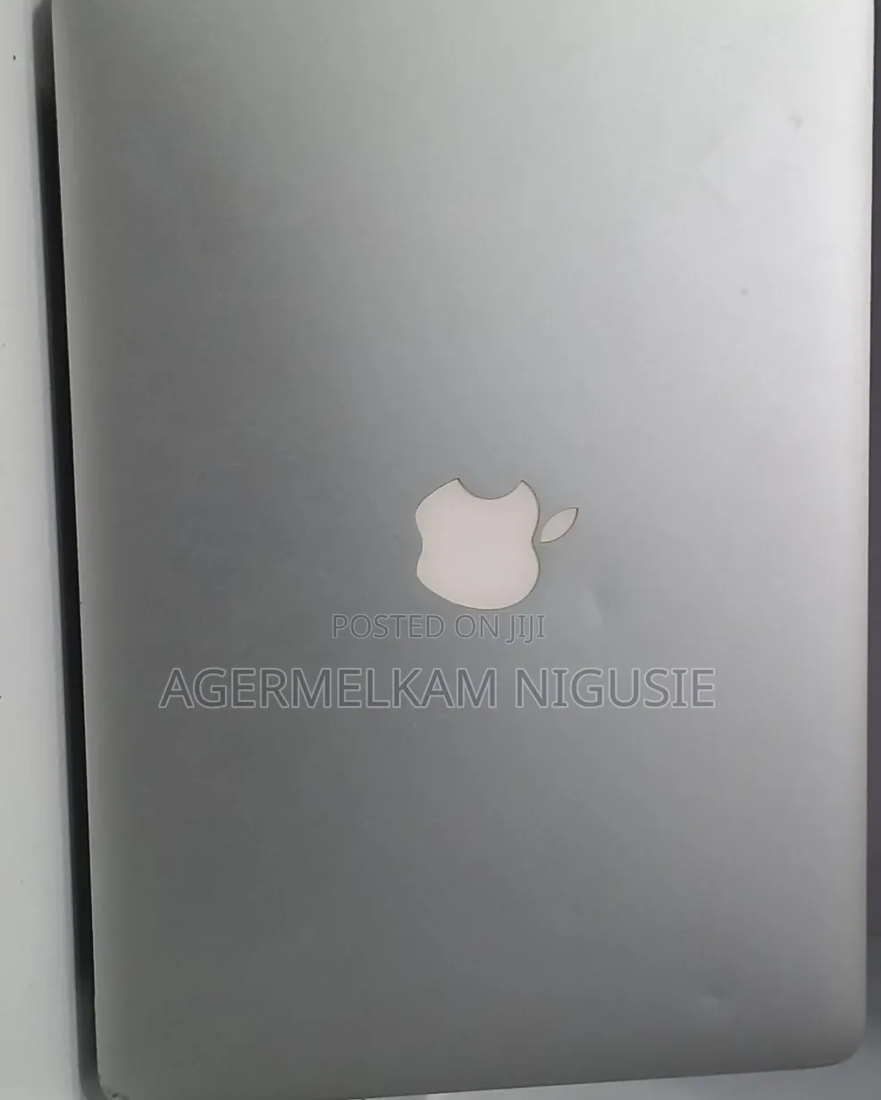 New Laptop Apple MacBook 2017 16GB Intel Core i7 SSD 512GB