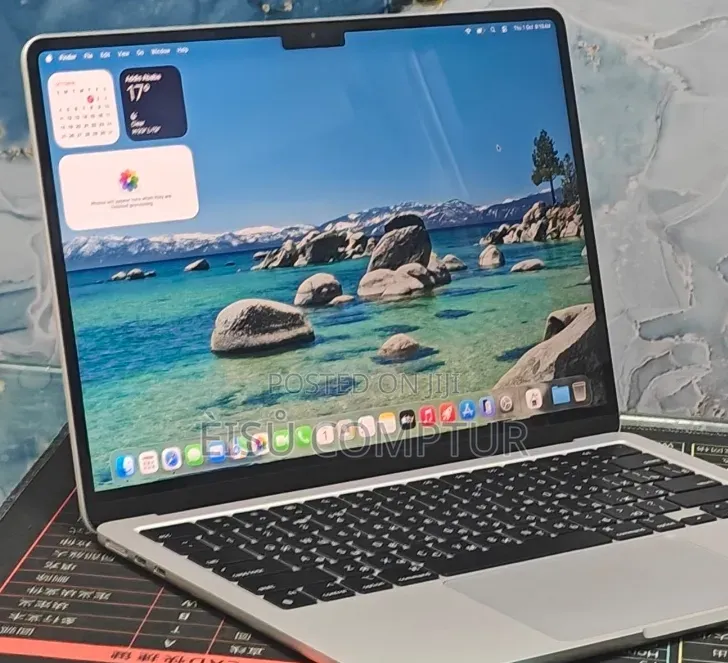 New Laptop Apple MacBook Air 2022 M2 8GB Apple M2 SSD 256GB
