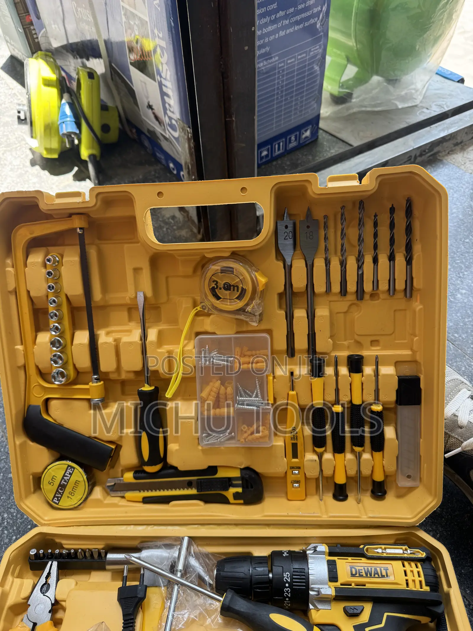 Dewalt Drill Set