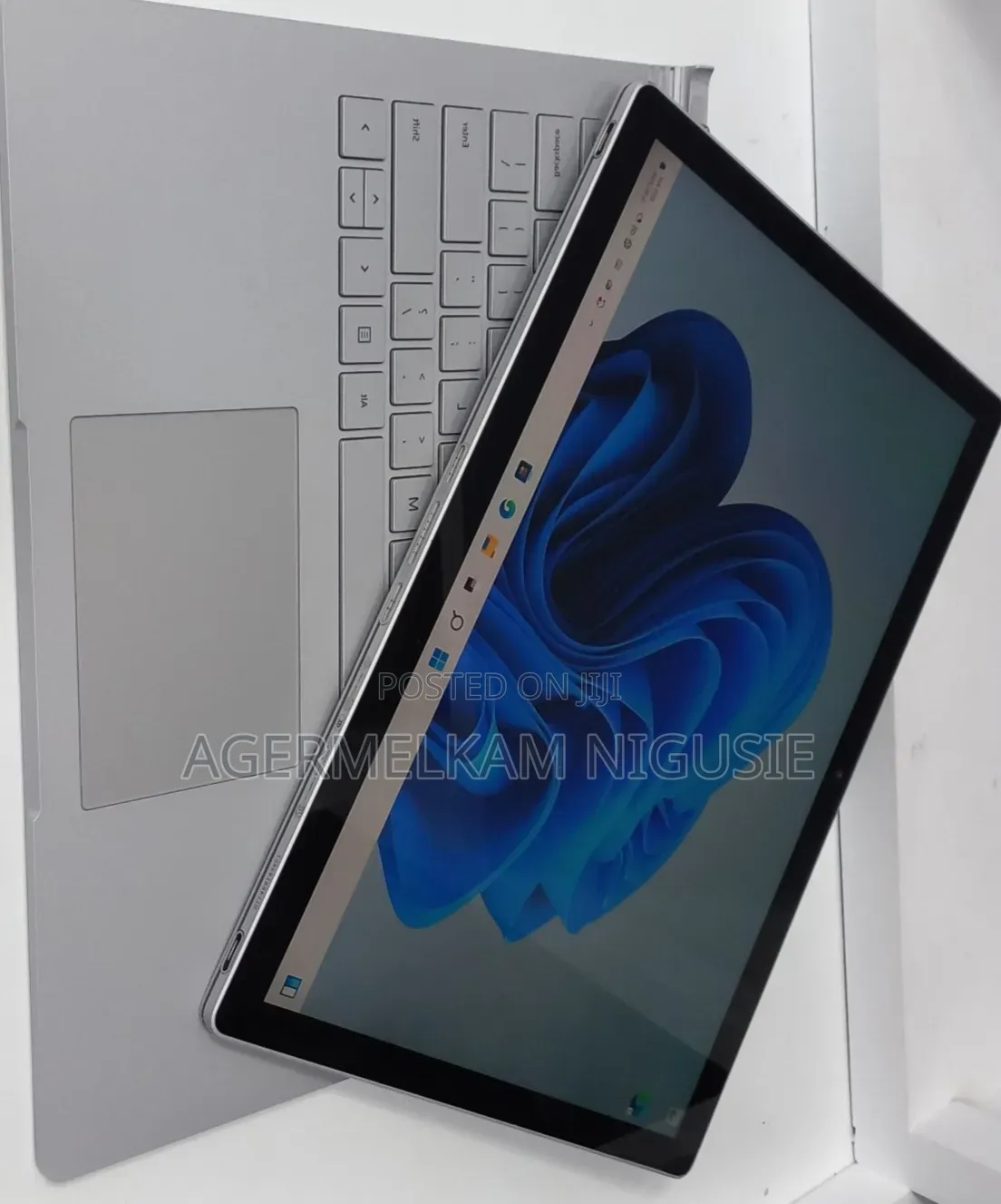 New Laptop Microsoft Surface Book 2 16GB Intel Core i7 SSD 512GB
