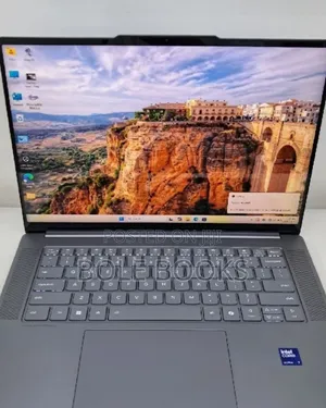 New Laptop Lenovo ThinkPad Yoga 370 16GB Intel Core Ultra 5 SSD 512GB