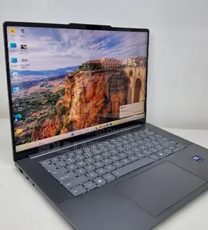 New Laptop Lenovo ThinkPad Yoga 370 16GB Intel Core Ultra 5 SSD 512GB