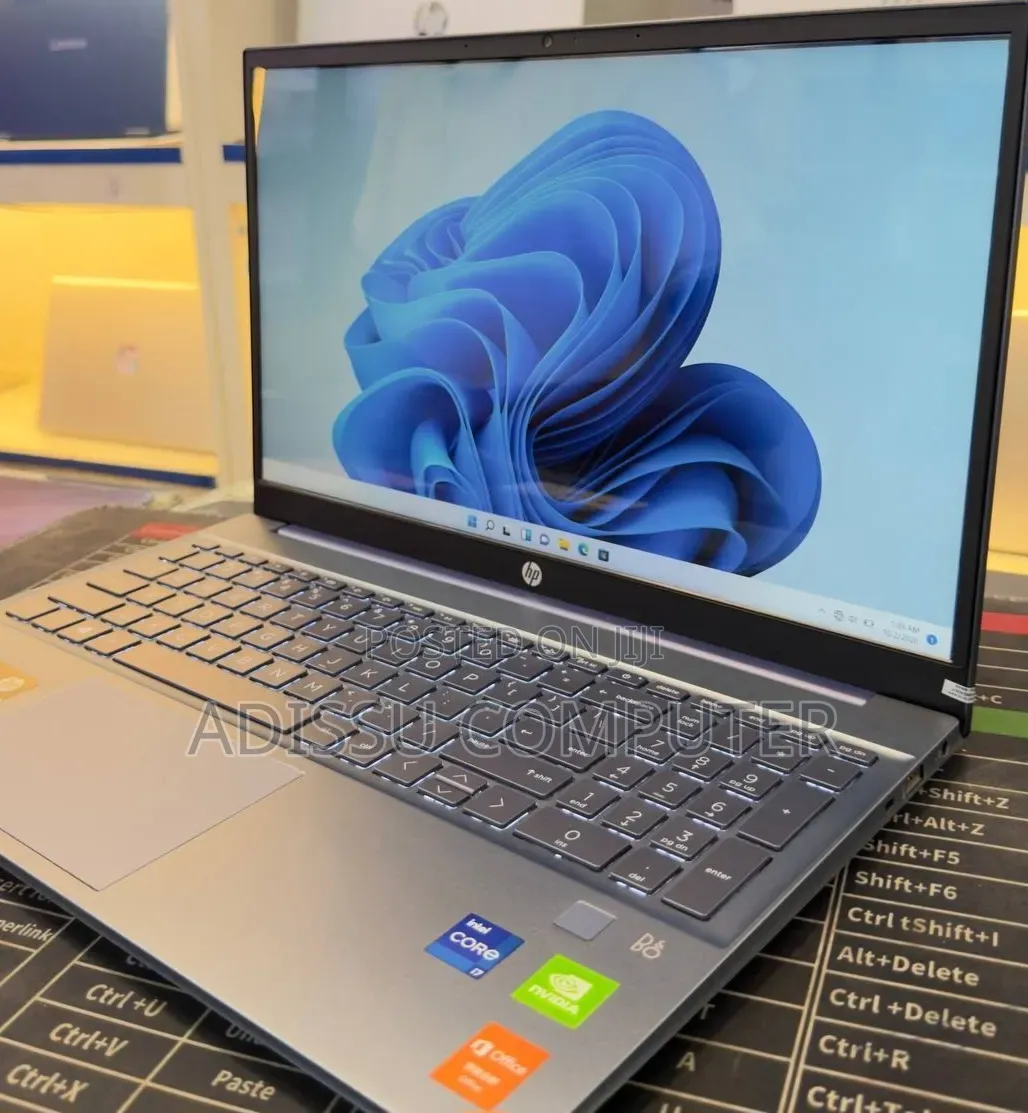 New Laptop HP Pavilion 15 16GB Intel Core i7 SSD 512GB