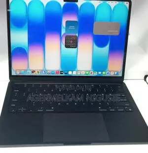 New Laptop Apple MacBook Air 2022 M2 8GB AMD A10 SSD 512GB