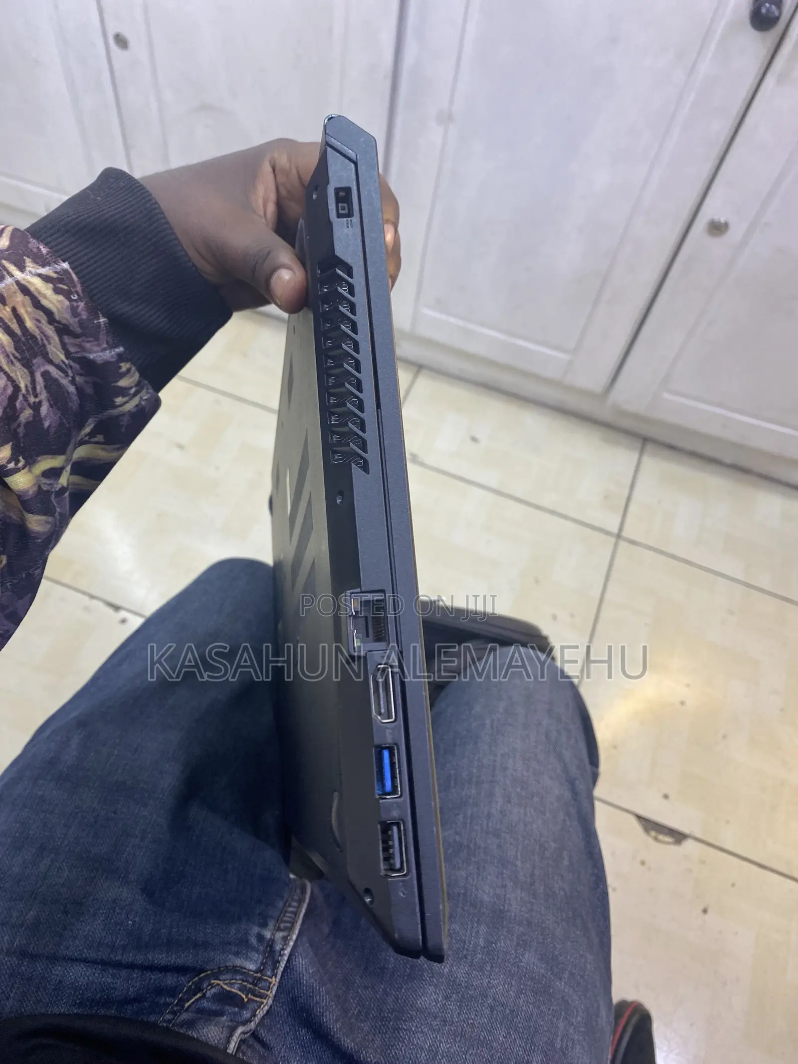 Laptop Lenovo V110 4GB Intel Core 3 HDD 500GB