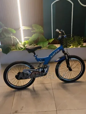 (LUTA )bIKES