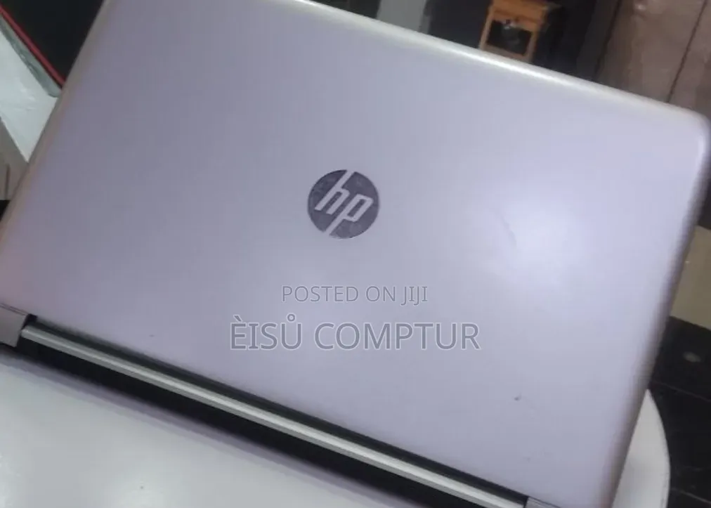 New Laptop HP Pavilion 15 8GB Intel Core i5 SSD 1T