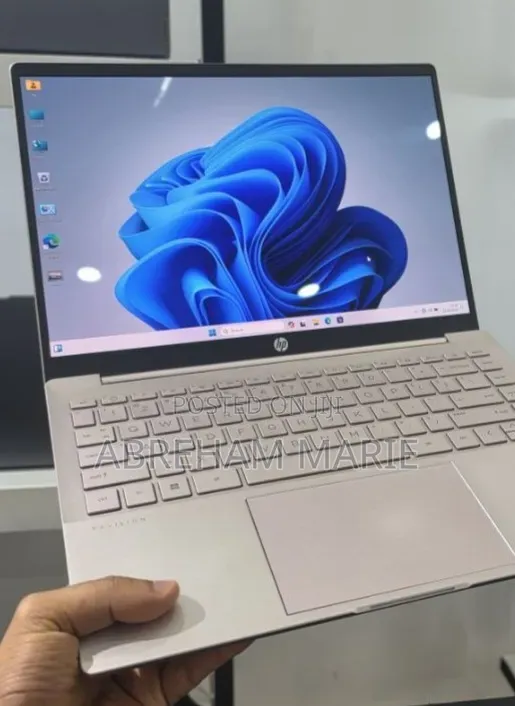 New Laptop HP Pavilion 14 16GB Intel Core i7 SSD 512GB